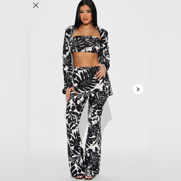 Fashion Nova Pants - Tropical Vibe 3 Piece Pant Set - Black/White High-Rise Leaf Print Flared Pants